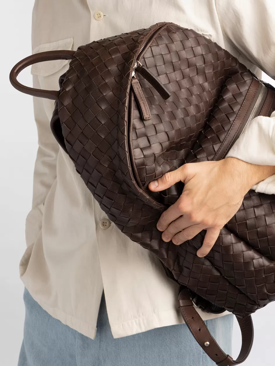 armor_04__brown_woven_leather_backpack_98063.webp Officine Creative Woven Leather Selection | Icons>ARMOR 04 - Brown Woven Leather Backpack COFFEE