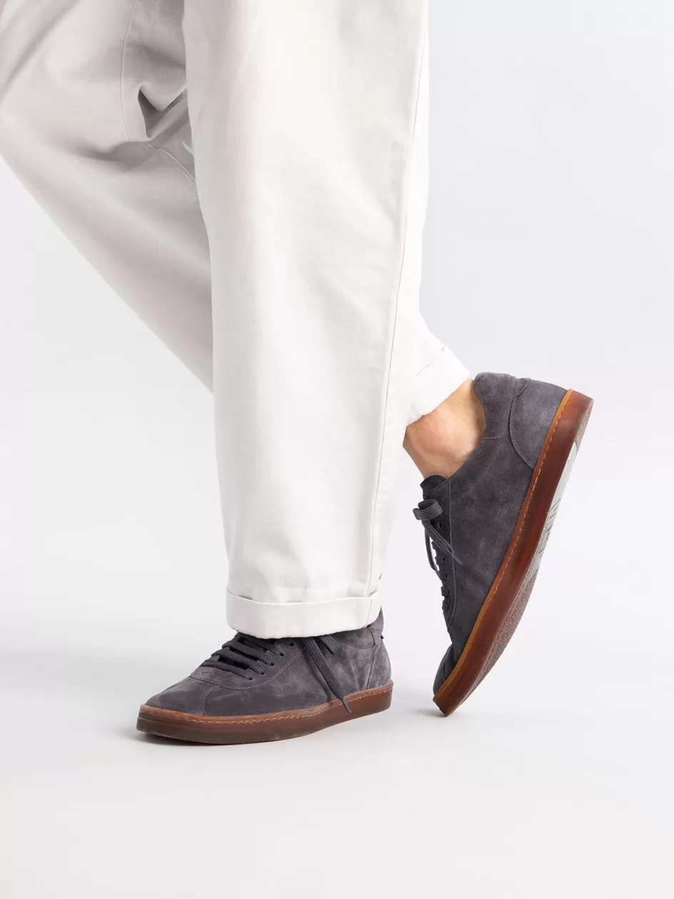 karma_015__taupe_suede_low_top_sneakers_97329.webp Officine Creative Sustainable Sneakers | Sneakers>KARMA 015 - Taupe Suede Low Top Sneakers QUARZO